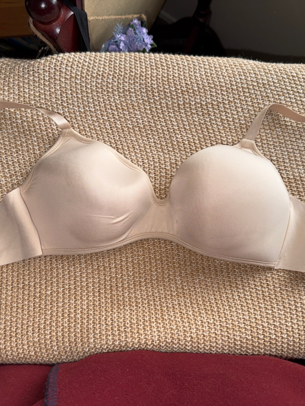 Maidenform Beige T-Shirt Bra with Smooth Cups